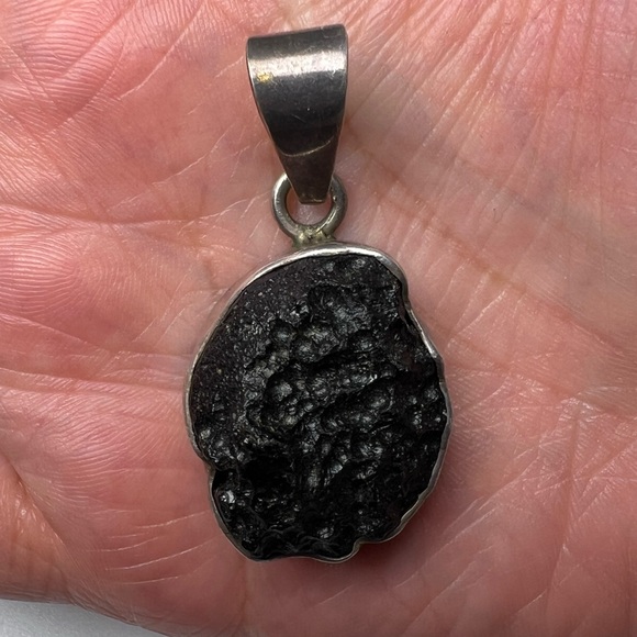 Natural Volcanic Rock Obsidian Sterling Silver 925 Necklace Pendant - Picture 2 of 3
